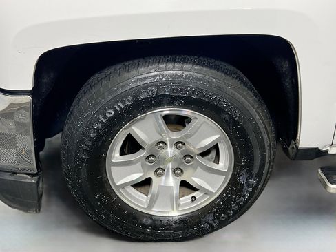 Used 2018 Chevrolet Silverado 1500 LT w/ Texas Edition image 13