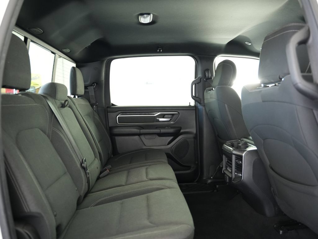 Used 2019 RAM 1500 Big Horn AWD/4WD image 38