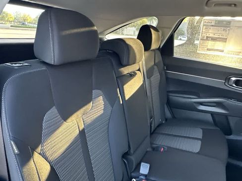 Certified 2026 Kia Sorento LX FWD image 26