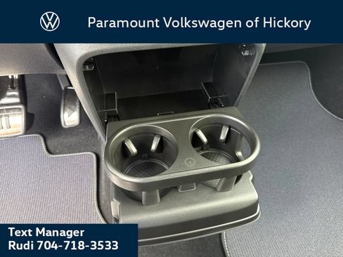 New 2025 Volkswagen ID. Buzz Pro S RWD image 29