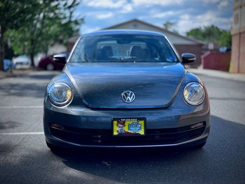 Used 2016 Volkswagen Beetle 1.8T Classic FWD image 2