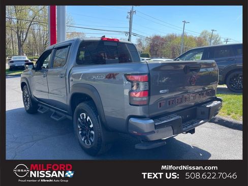 Certified 2023 Nissan Frontier PRO-4X w/ Technology Package AWD/4WD image 3