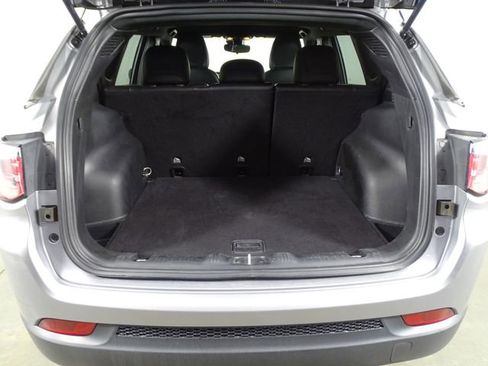 Used 2023 Jeep Compass Altitude image 11