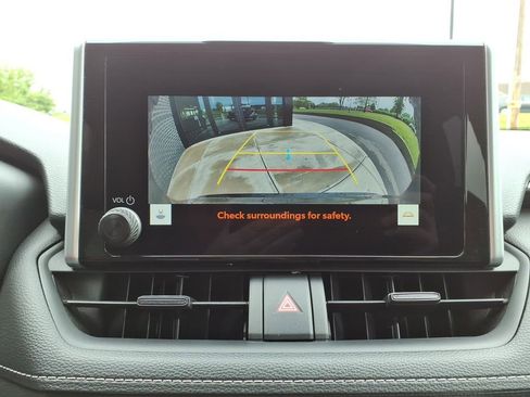 Used 2023 Toyota RAV4 XLE FWD image 21