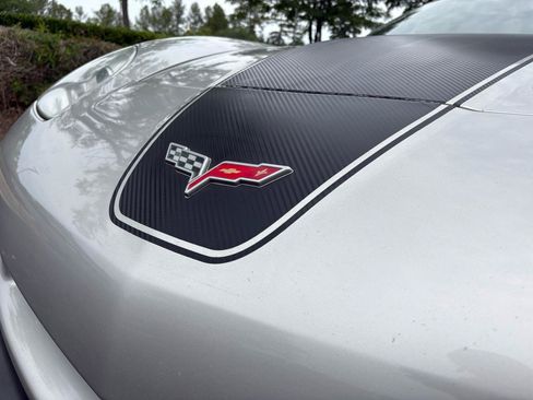 Used 2006 Chevrolet Corvette Coupe w/ Preferred Equipment Group RWD image 4