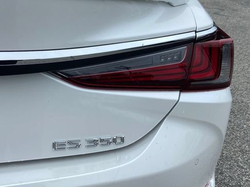 Certified 2023 Lexus ES 350 w/ Premium Package FWD image 33