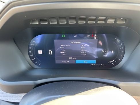 New 2026 Volvo XC90 B6 Plus w/ Protection Package Premier image 16