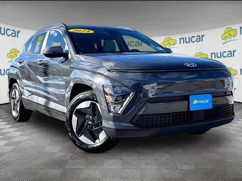 Used 2024 Hyundai Kona SEL image 1