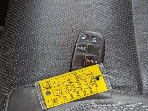 Used 2016 Dodge Challenger SXT Plus image 33