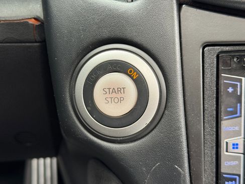 Used 2010 Nissan 370Z Touring RWD image 20
