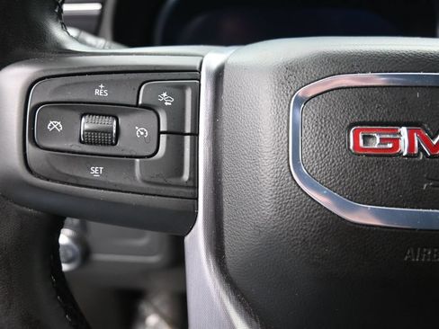 Used 2024 GMC Yukon SLT AWD/4WD image 14