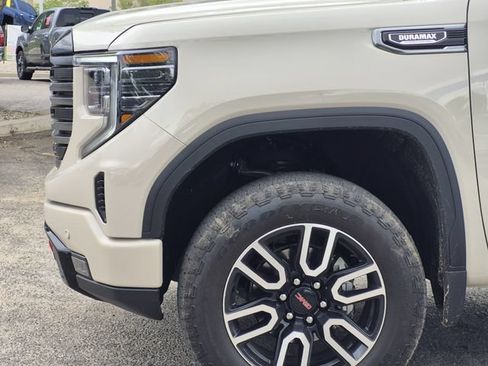 Used 2026 GMC Sierra 1500 AT4 w/ Technology Package AWD/4WD image 6