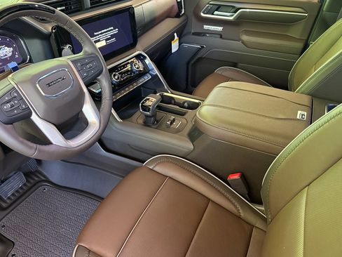 New 2026 GMC Sierra 1500 Denali AWD/4WD image 11