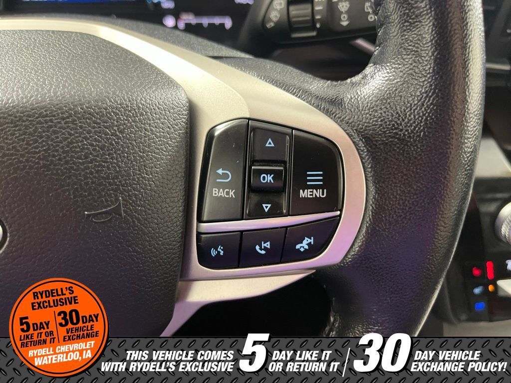 Used 2021 Ford Explorer Limited w/ Equipment Group 301A AWD/4WD image 26