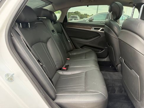 Used 2015 Hyundai Genesis 5.0 RWD image 22