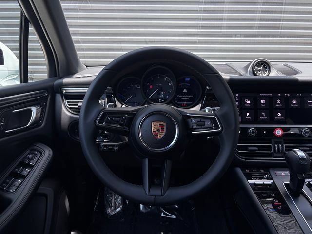 Certified 2026 Porsche Macan AWD/4WD image 14