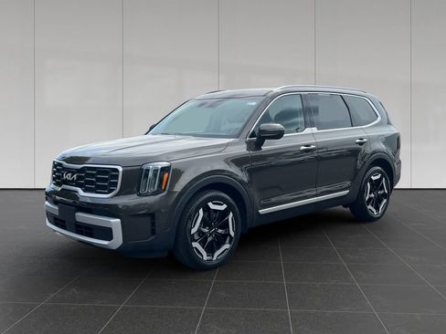 Used 2024 Kia Telluride S w/ S Sunroof Package AWD/4WD image 1