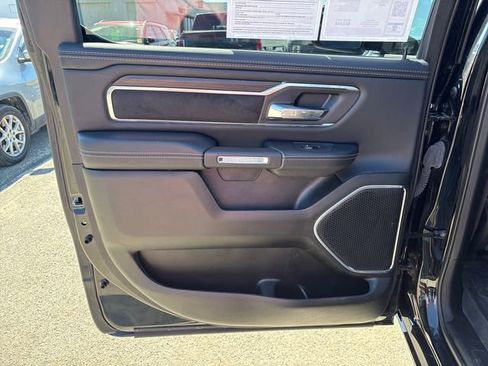 Used 2025 RAM 1500 Laramie AWD/4WD image 18