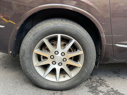 Used 2017 Buick Enclave Leather image 15