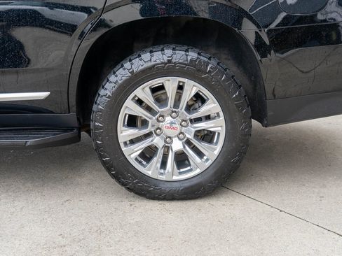 Used 2021 GMC Yukon Denali image 36