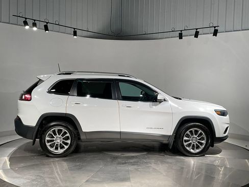 Used 2020 Jeep Cherokee Latitude Plus w/ Cold Weather Group image 10
