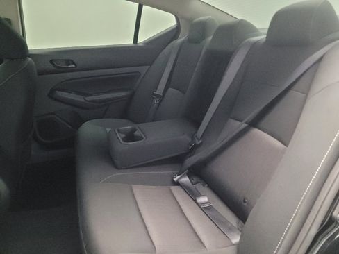 Used 2024 Nissan Altima 2.5 SV FWD image 18