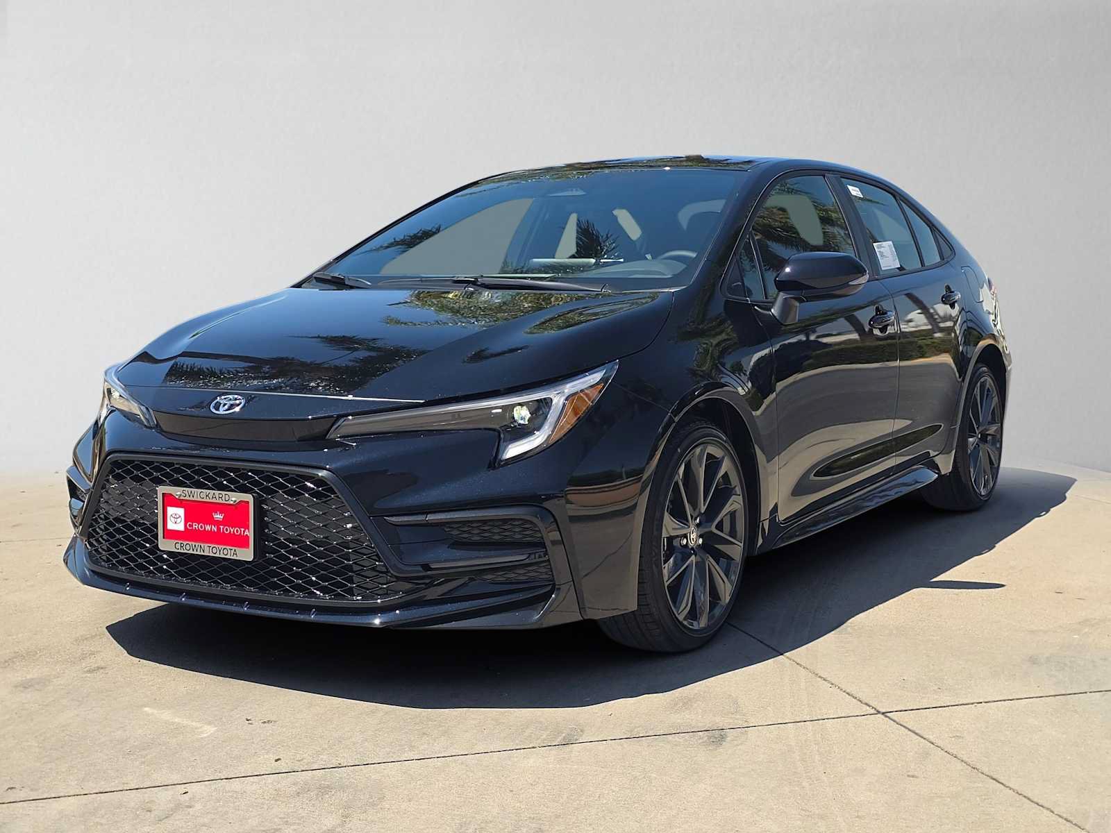 Used 2026 Toyota Corolla SE w/ Carpet Mat Package (TMS) FWD image 7