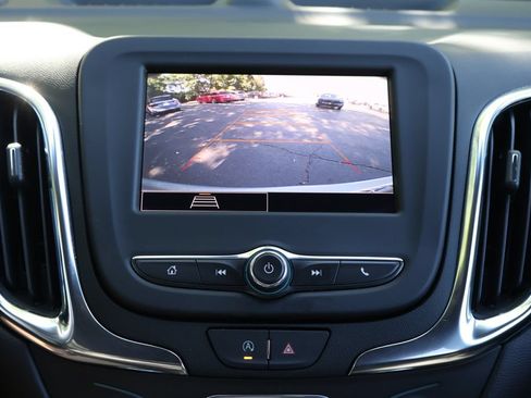 Certified 2024 Chevrolet Equinox LT FWD image 16