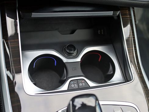 Used 2019 BMW X7 xDrive50i w/ Dynamic Handling Package image 31