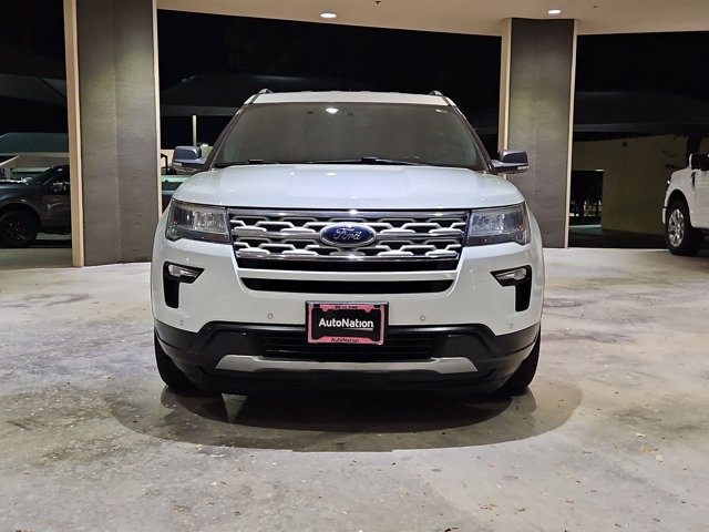 Used 2019 Ford Explorer XLT w/ Equipment Group 202A FWD image 2