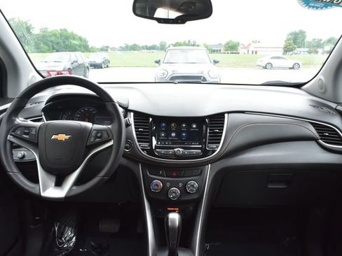 Used 2019 Chevrolet Trax LT w/ LT Convenience Package AWD/4WD image 33