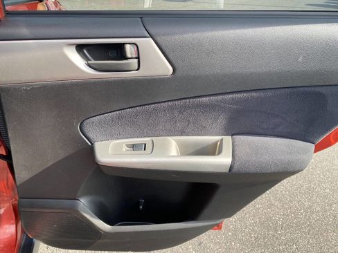 Used 2010 Subaru Forester 2.5X Limited image 27