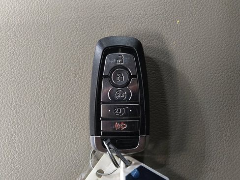 Used 2018 Ford Expedition XLT w/ Equipment Group 202A image 32