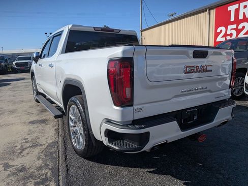 Certified 2022 GMC Sierra 1500 Denali w/ Denali Premium Package AWD/4WD image 2
