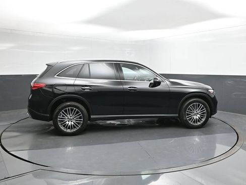 New 2026 Mercedes-Benz GLC 300 image 11