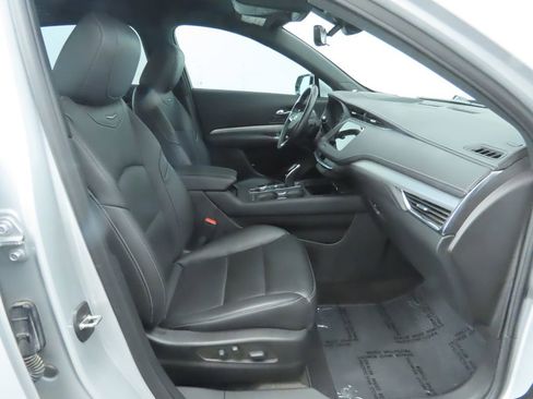 Used 2022 Cadillac XT4 Premium Luxury w/ Technology Package image 20