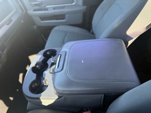 Used 2014 RAM 1500 Express RWD image 16