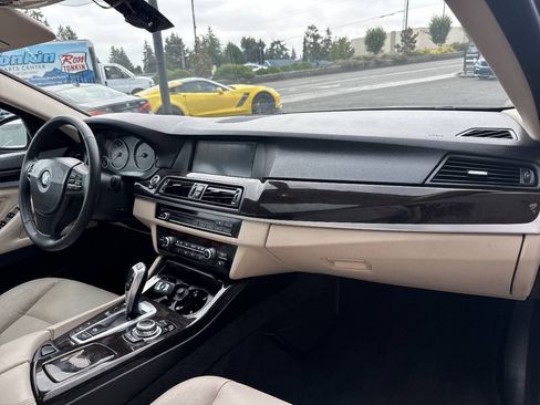 Used 2012 BMW 528i xDrive Sedan AWD/4WD image 17