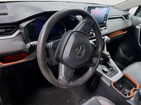 Used 2019 Toyota RAV4 Adventure image 16
