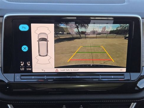 New 2026 Volkswagen Atlas SE image 14