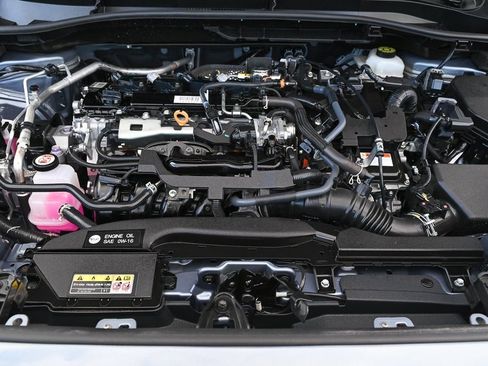 Used 2025 Toyota Corolla Cross XSE w/ Convenience Package image 10