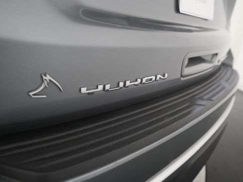 Used 2022 GMC Yukon Denali image 34