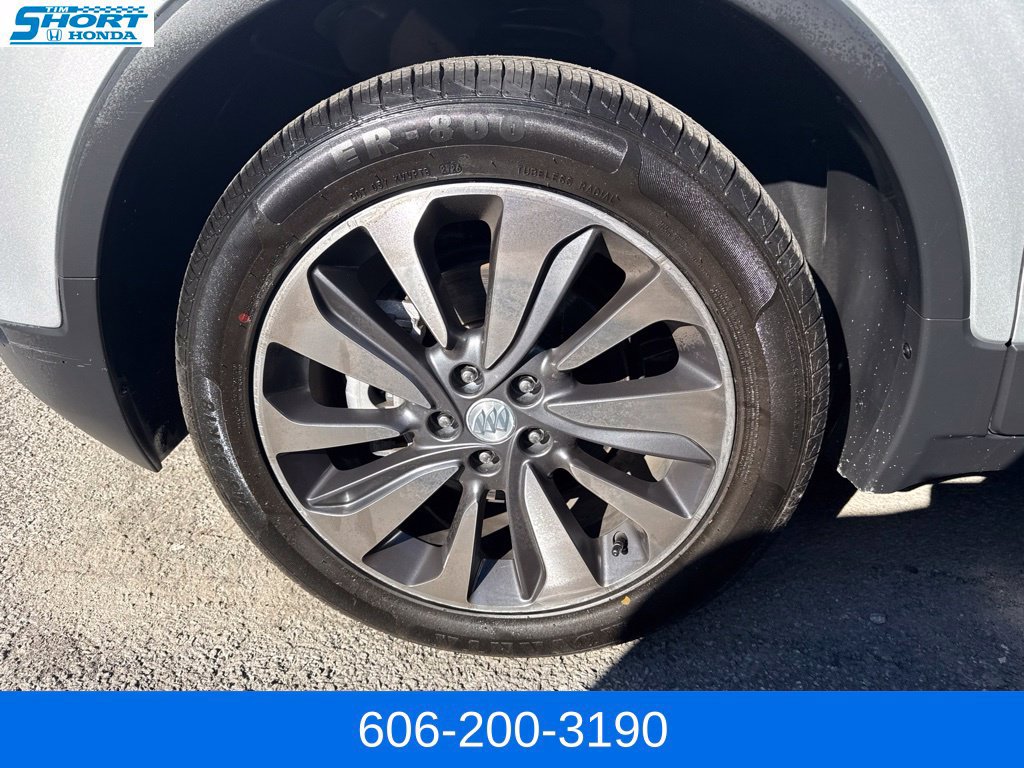 Used 2022 Buick Encore Preferred AWD/4WD image 11