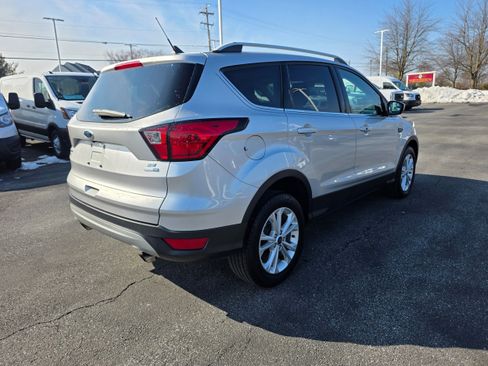 Certified 2019 Ford Escape SE image 5