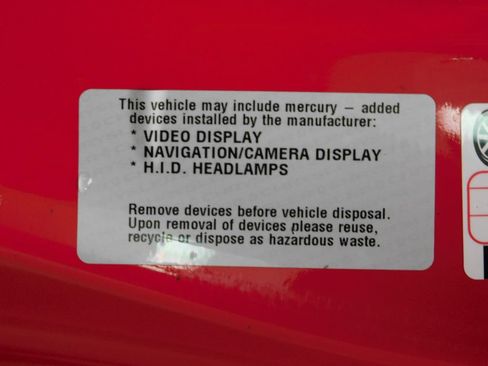 Used 2015 Dodge Challenger R/T Plus RWD image 78