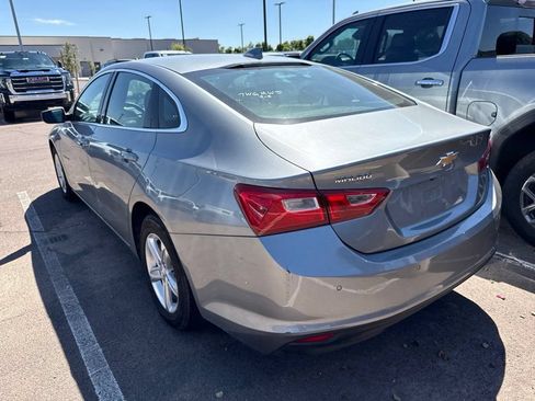Used 2024 Chevrolet Malibu LT FWD image 3