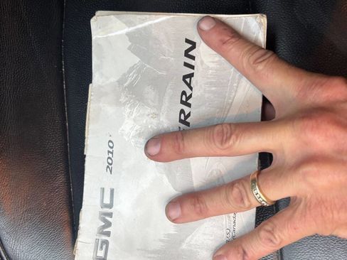 Used 2010 GMC Terrain SLE image 21