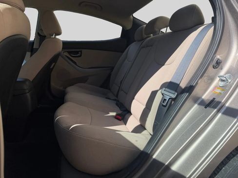 Used 2016 Hyundai Elantra SE FWD image 13
