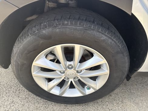 Used 2018 Kia Sorento LX image 17