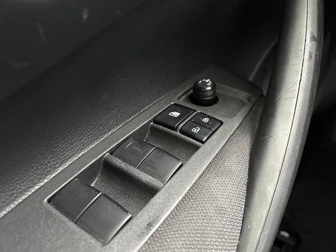 Used 2024 Toyota Corolla LE FWD image 11